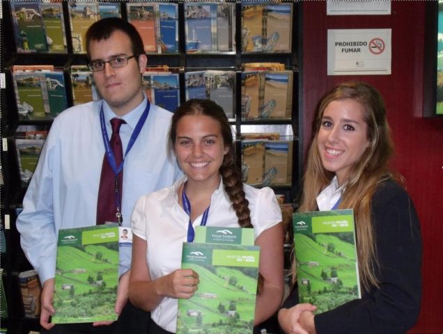 Valles Pasiegos distribuye sus guías gastronómicas, turísticas y mapas