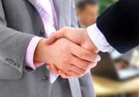 Bases para la convocatoria de Técnico de Dinamización, Comunicación y Cooperación.