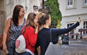 selfie-4521579 1920