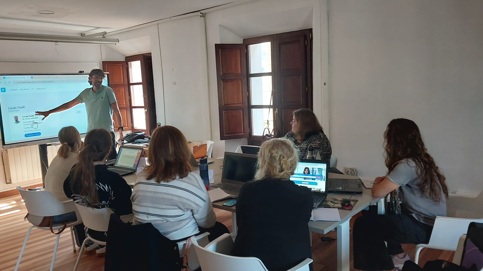 Taller de Herramientas Digitales para el Empleo