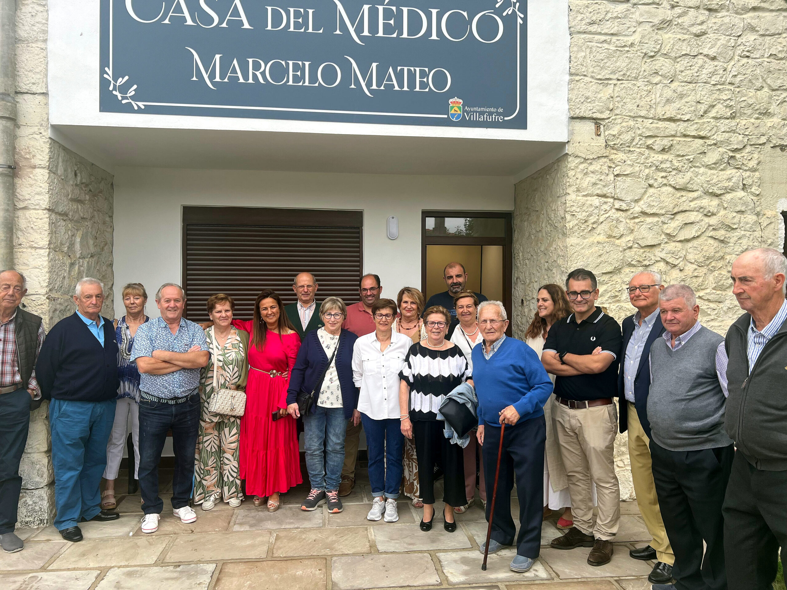 Gómez del Río inaugura en San Martín de Villafufre la casa del médico Marcelo Mateo como centro social de mayores y ludoteca infantil
