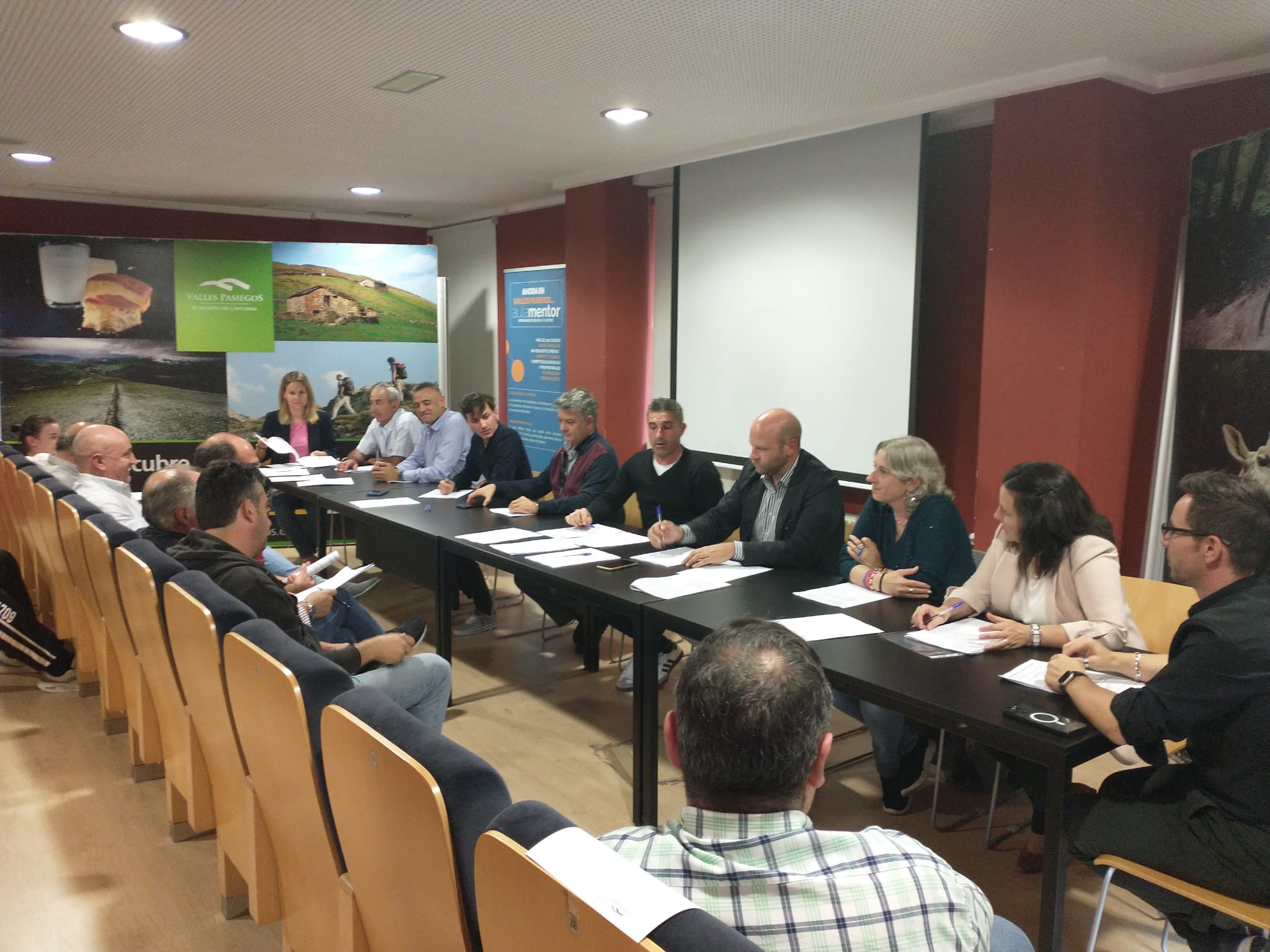 La Mancomunidad Valles Pasiegos se opone a los Parques Eólicos