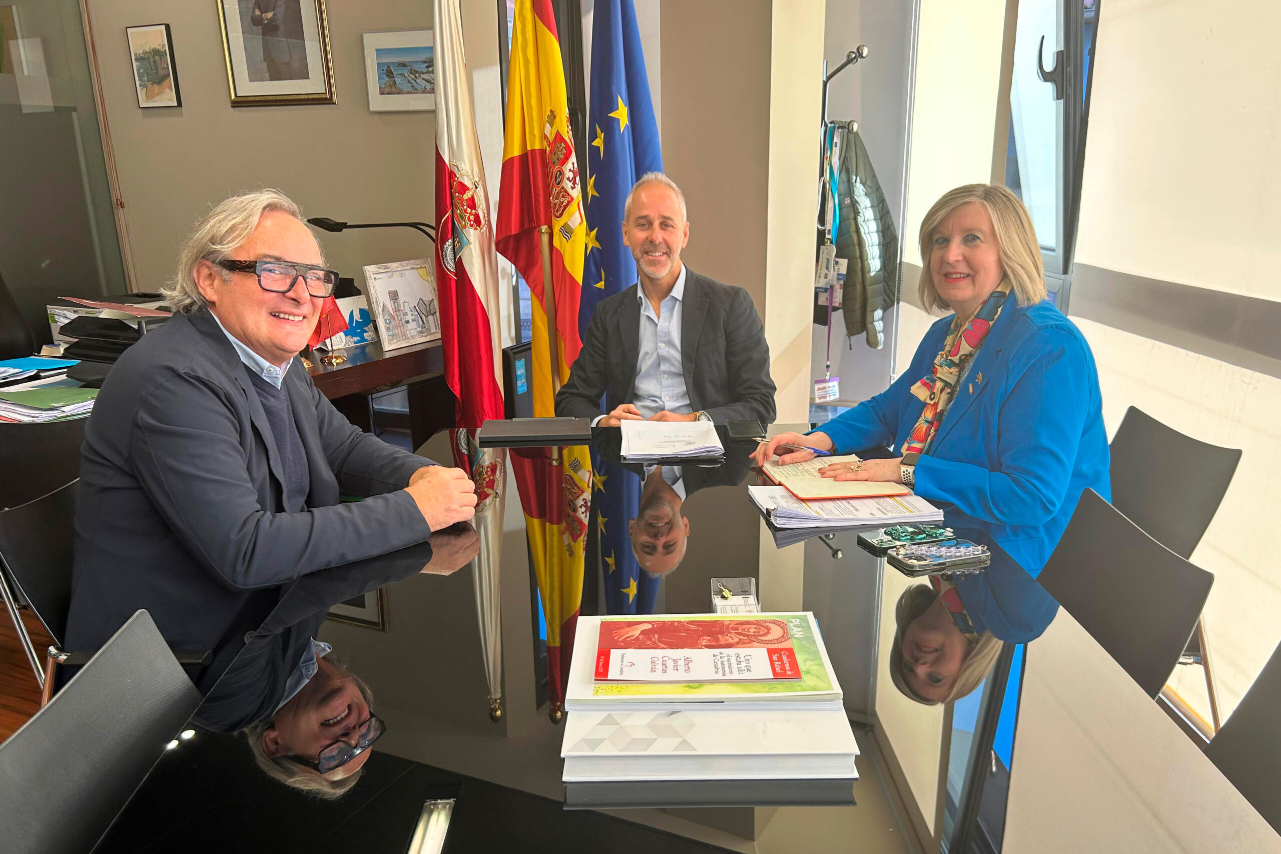 Educación y el Ayuntamiento de Vega de Pas suscribirán un convenio para abordar las obras de reparación del CEIP Doctor Madrazo