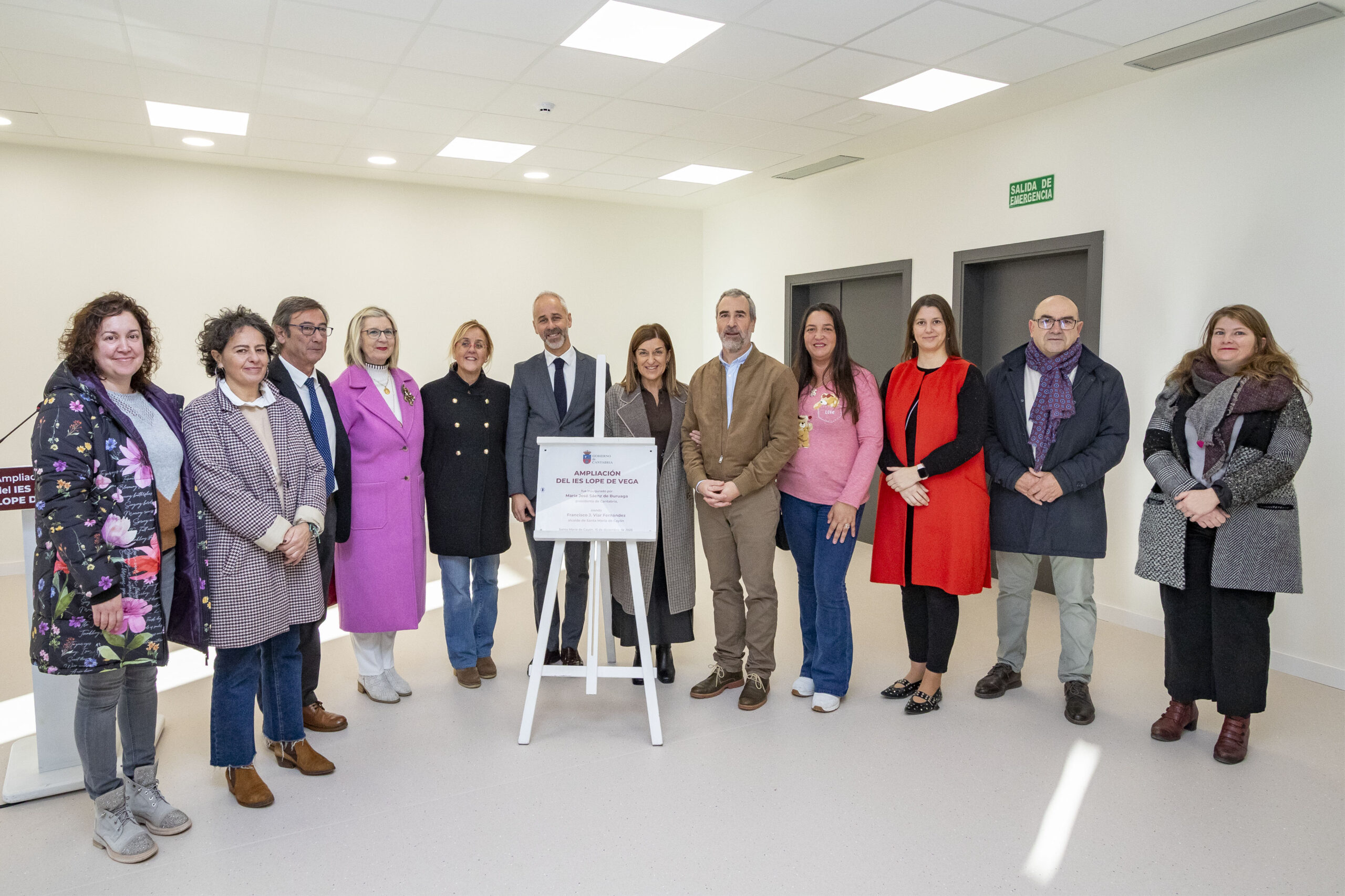 Buruaga inaugura la ampliación del IES Lope de Vega en Cayón, «un gran salto en calidad educativa» y ejemplo del compromiso del Gobierno con la educación libre y plural